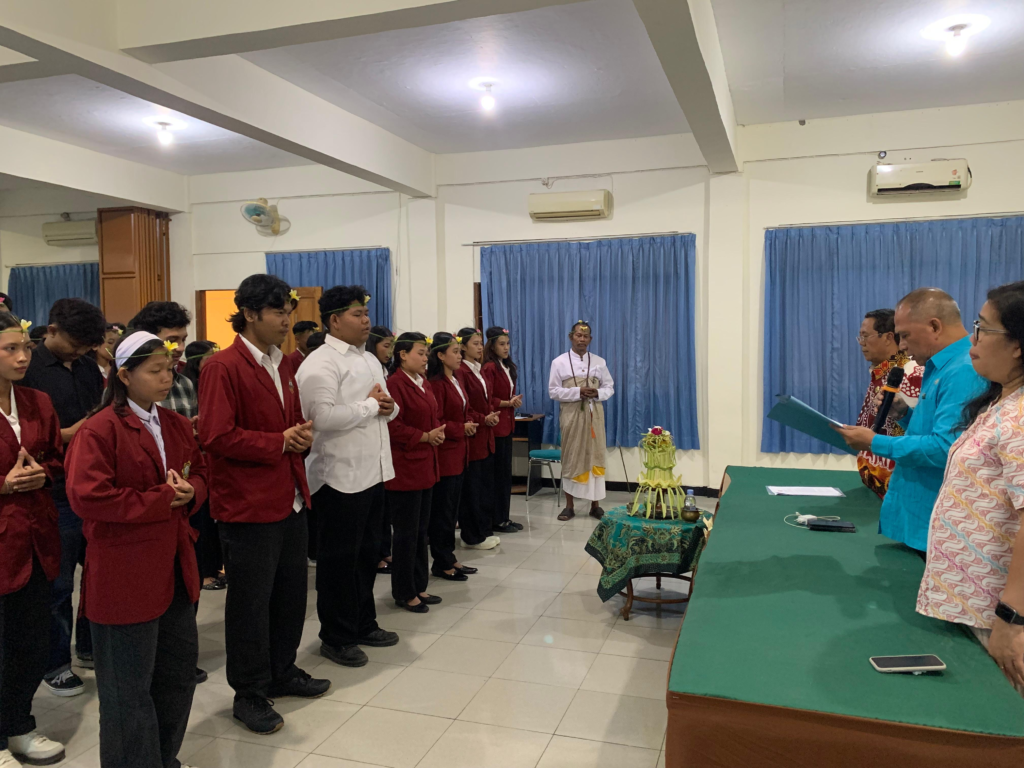 Pengurus Baru Organisasi Mahasiswa STAHN Jawa Dwipa 2026 Secara Resmi Dilantik